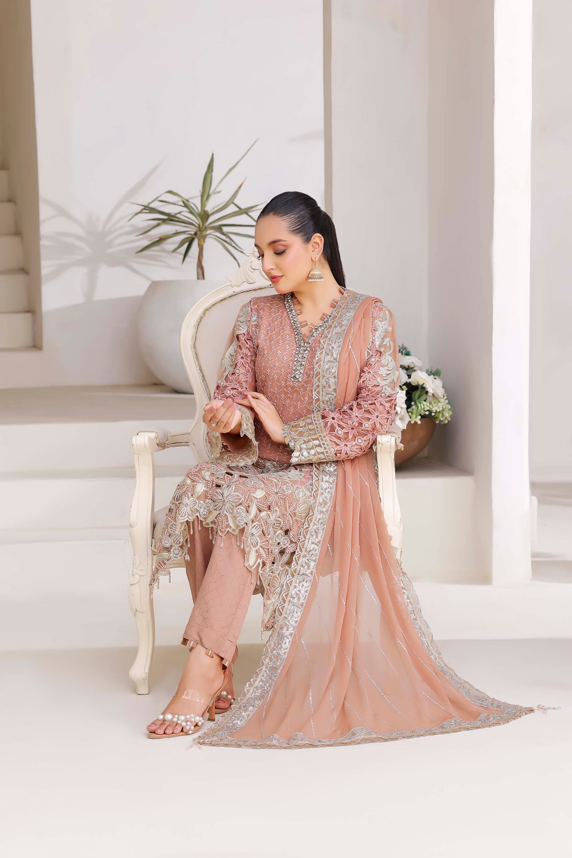 Ayleen Dusty Rose: Romantic Perfection Formal Ensemble