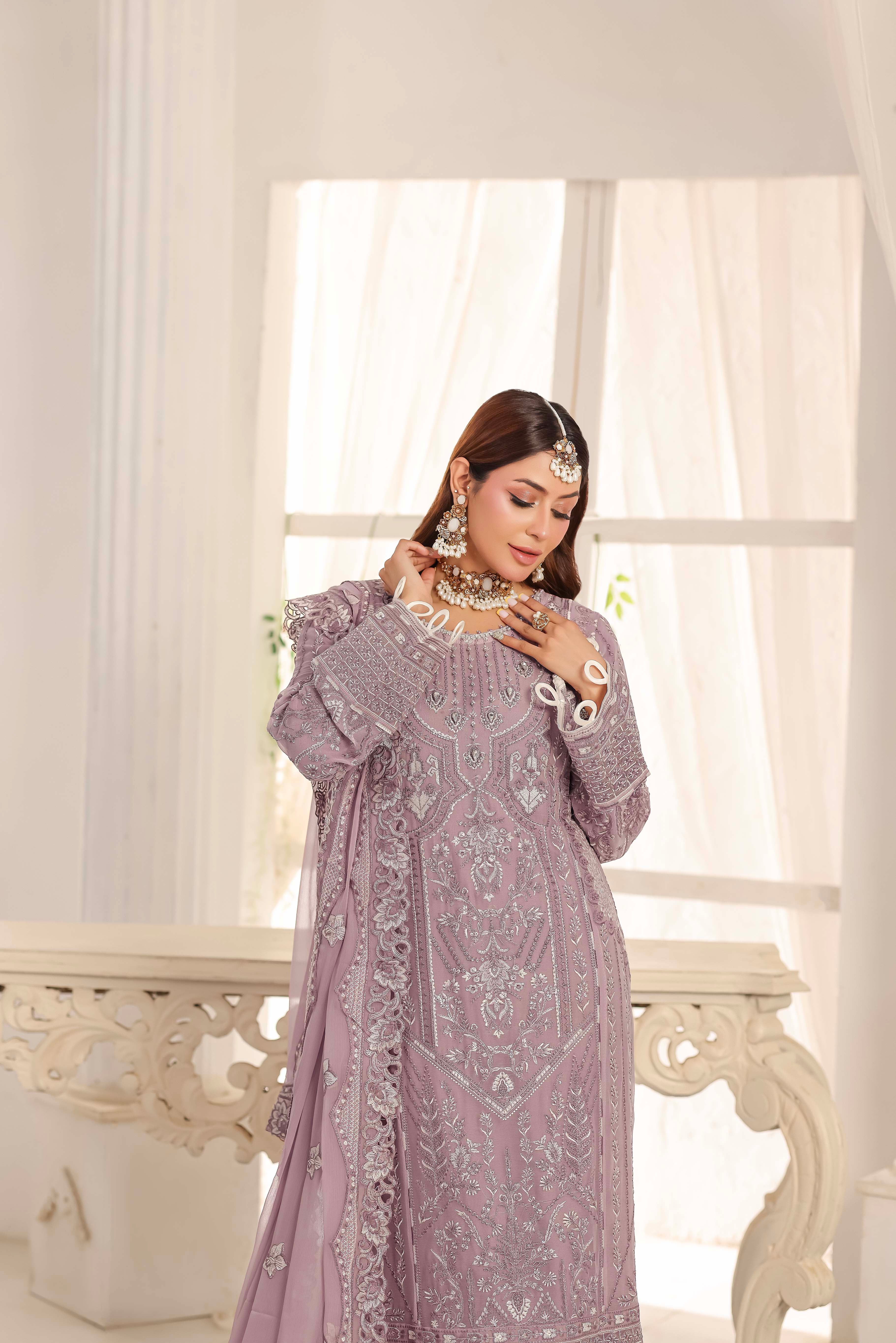 Ziva – A Symphony of Grace & Luxury | Lilac Glow