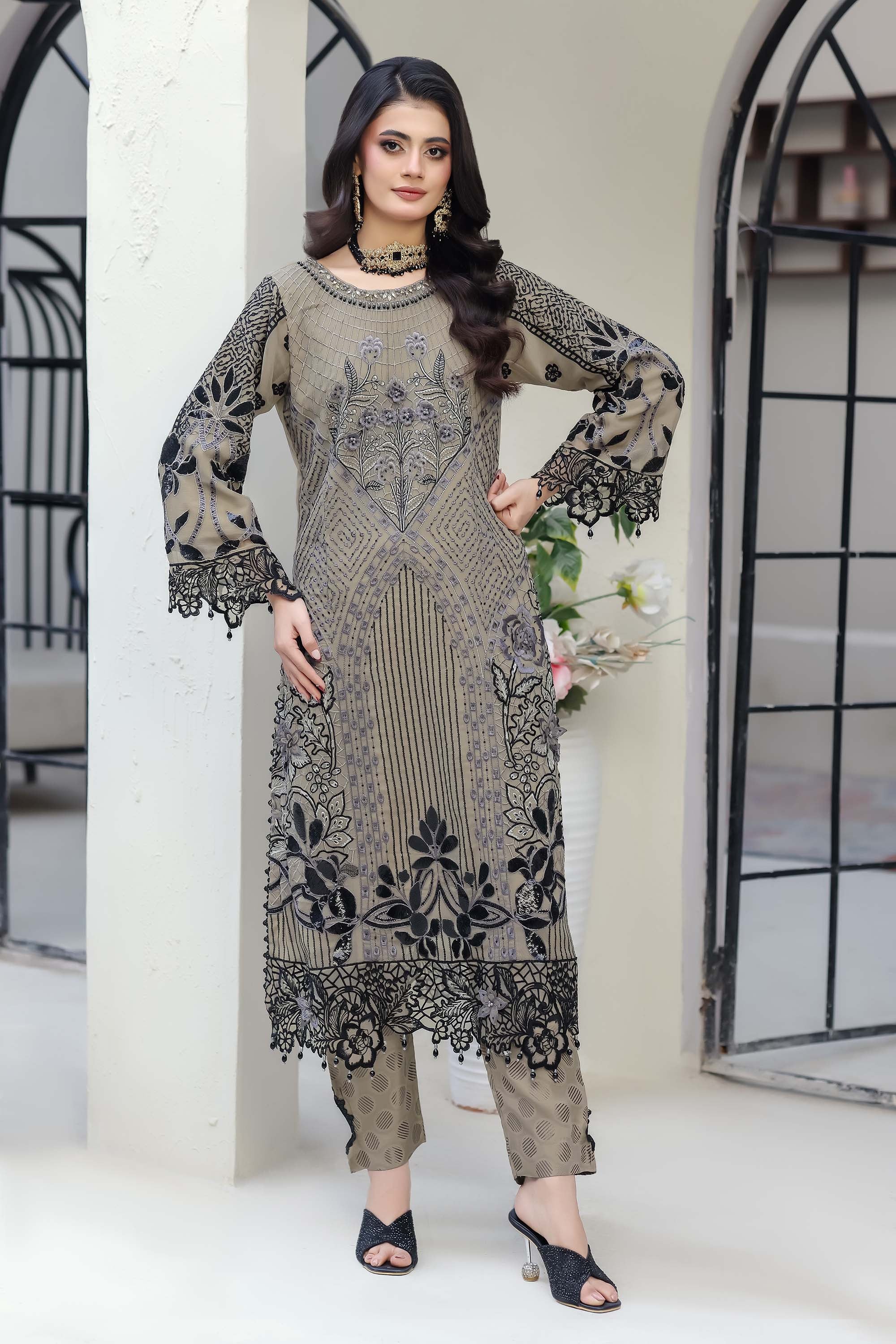 Zaib-o-Zeenat Embroidered Ensemble – Charcoal Taupe & Black