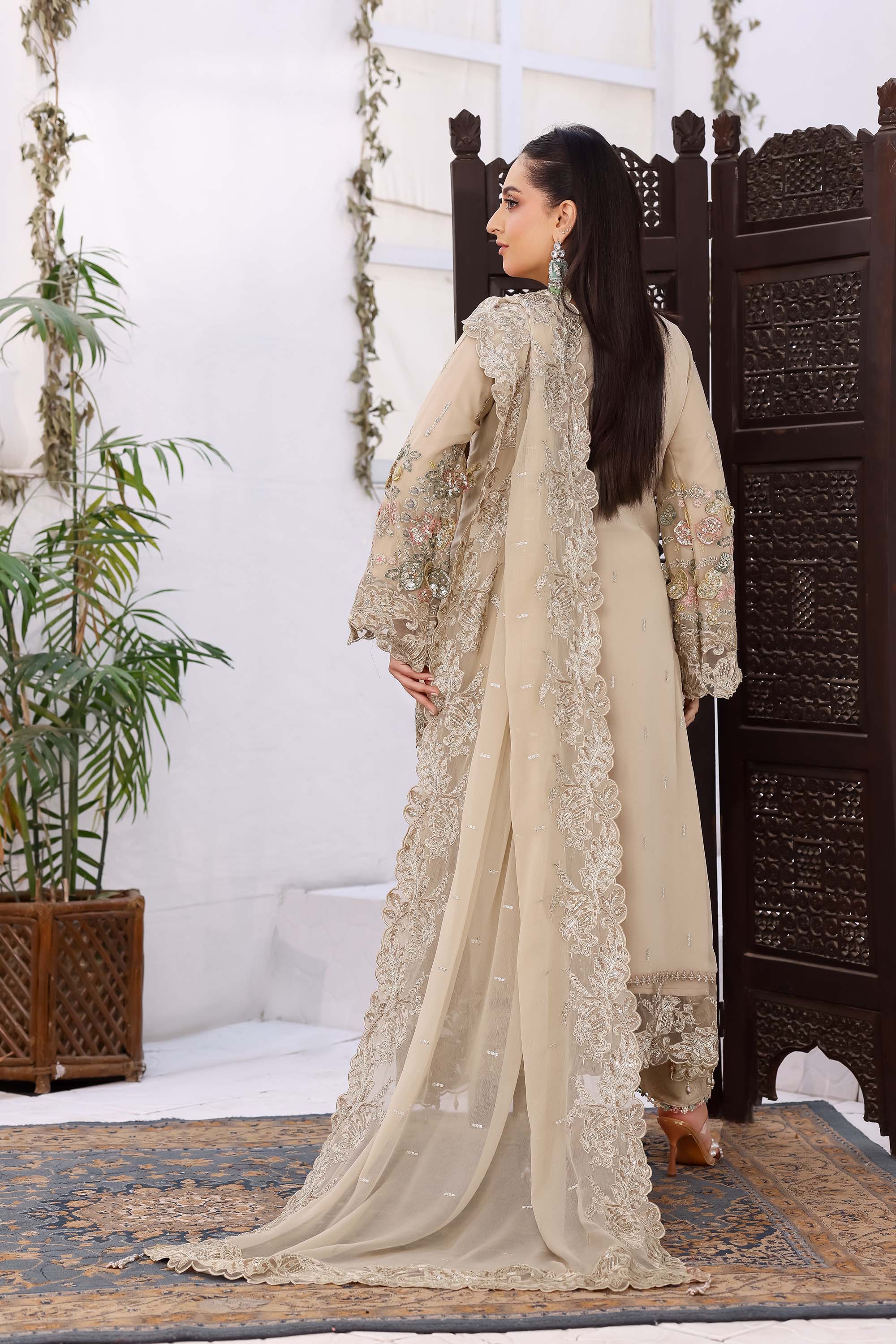 Sahoor Luxury Festive – Sandstone Gold