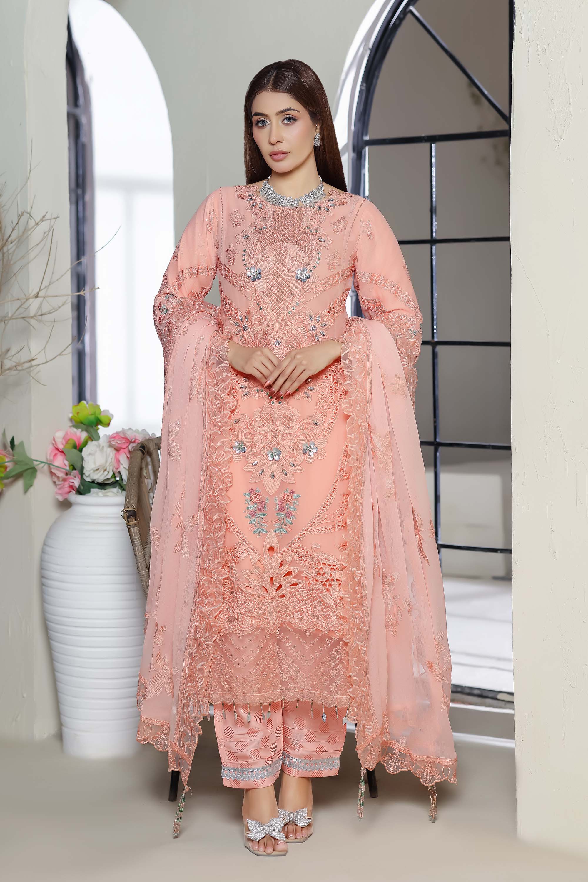 Zaib-o-Zeenat Embroidered Organza – Peachy Coral