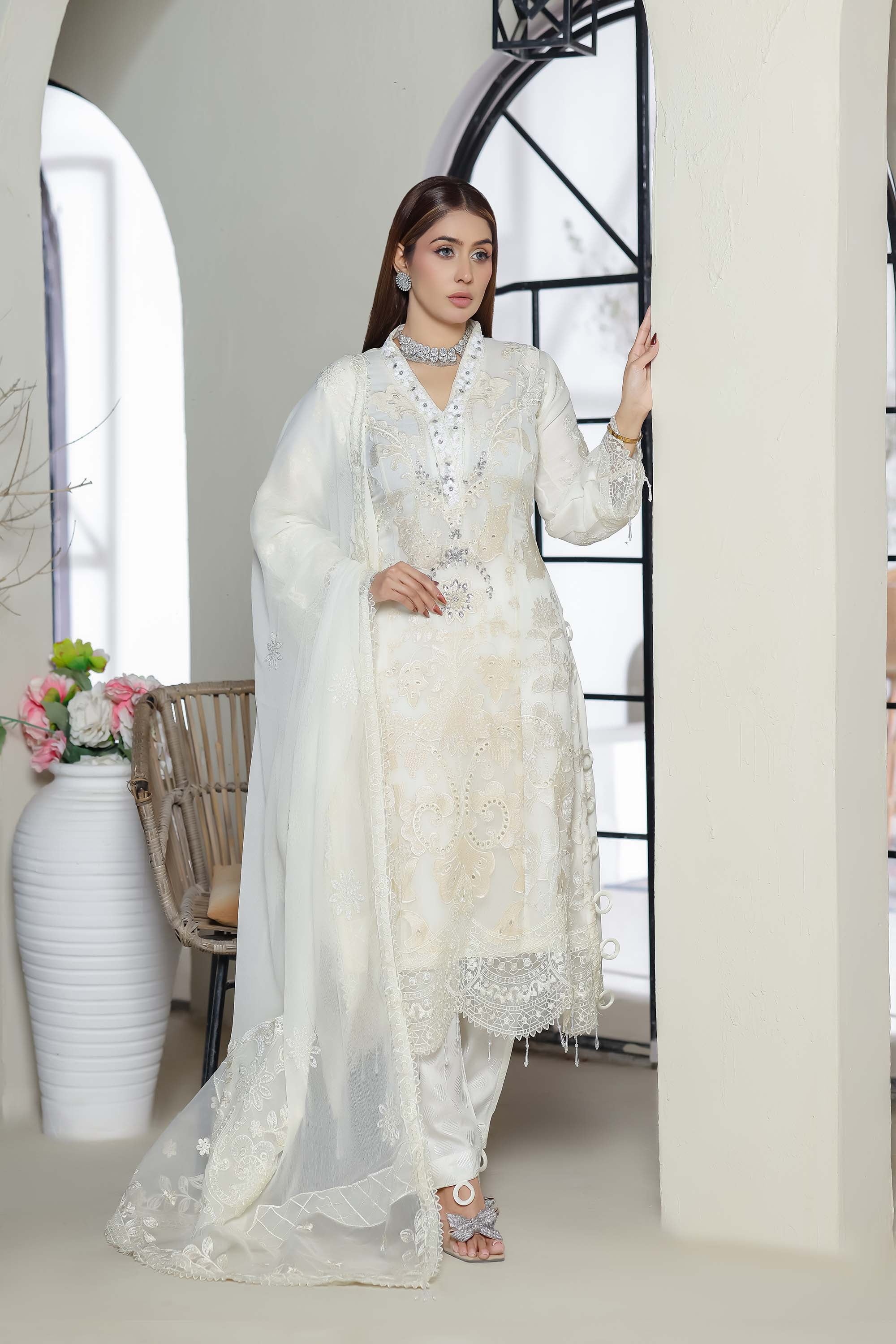 Zaib-o-Zeenat Heritage Edition – Pearl White