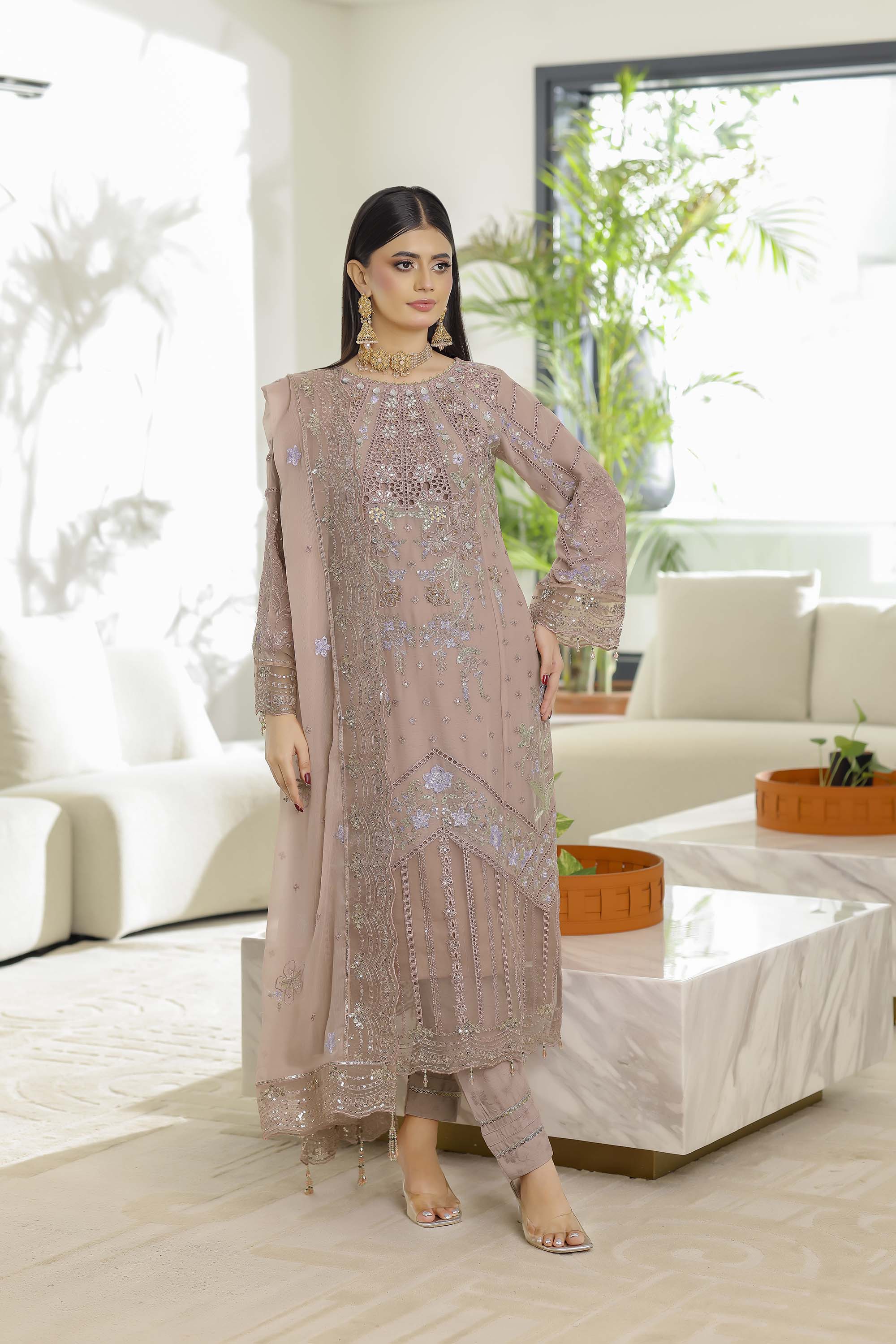 Fahriye – Dusty Rose Embroidered Chiffon Suit
