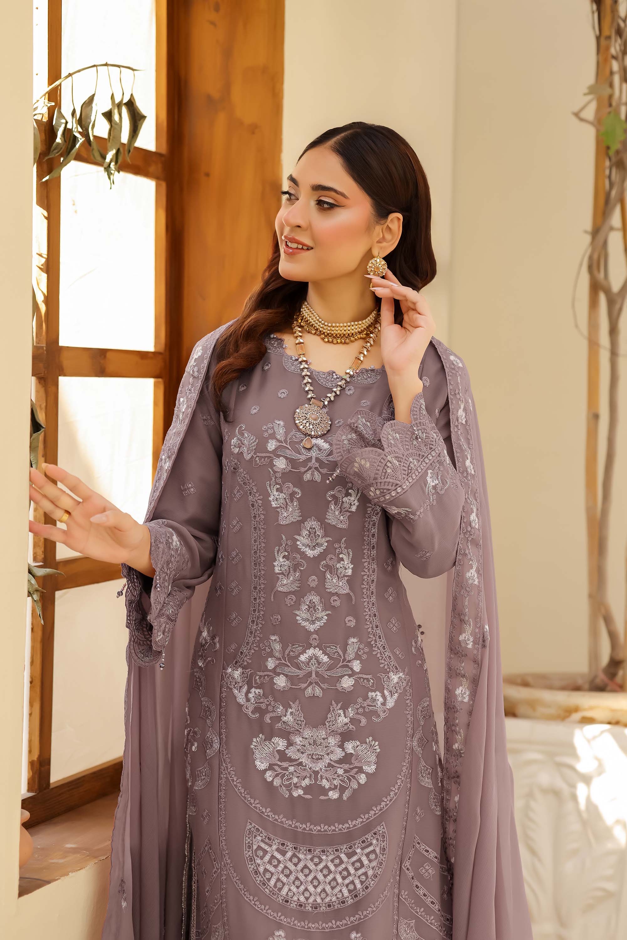 LA ROSE – Dusty Amethyst Mauve Embroidered Chiffon Suit