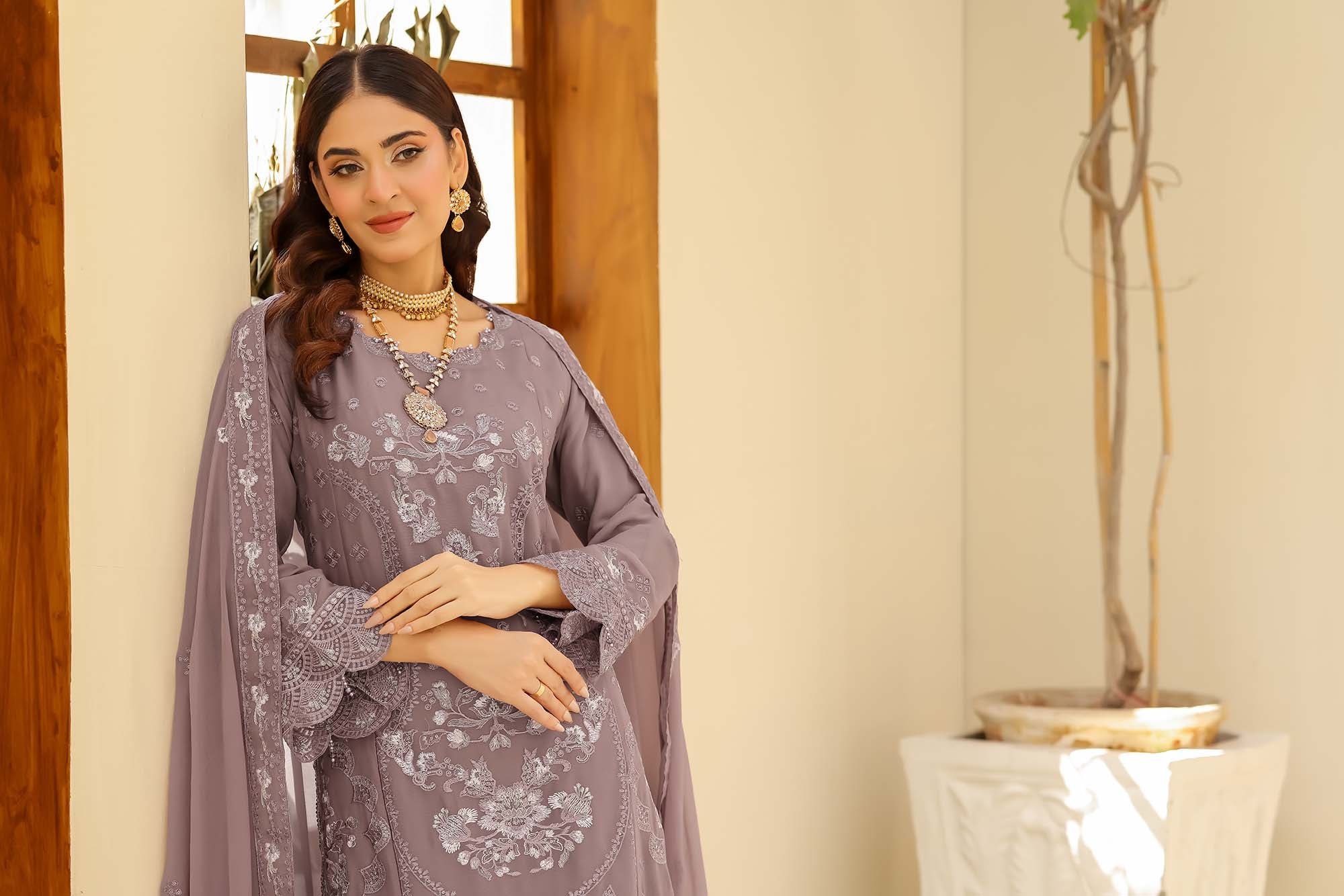 LA ROSE – Dusty Amethyst Mauve Embroidered Chiffon Suit