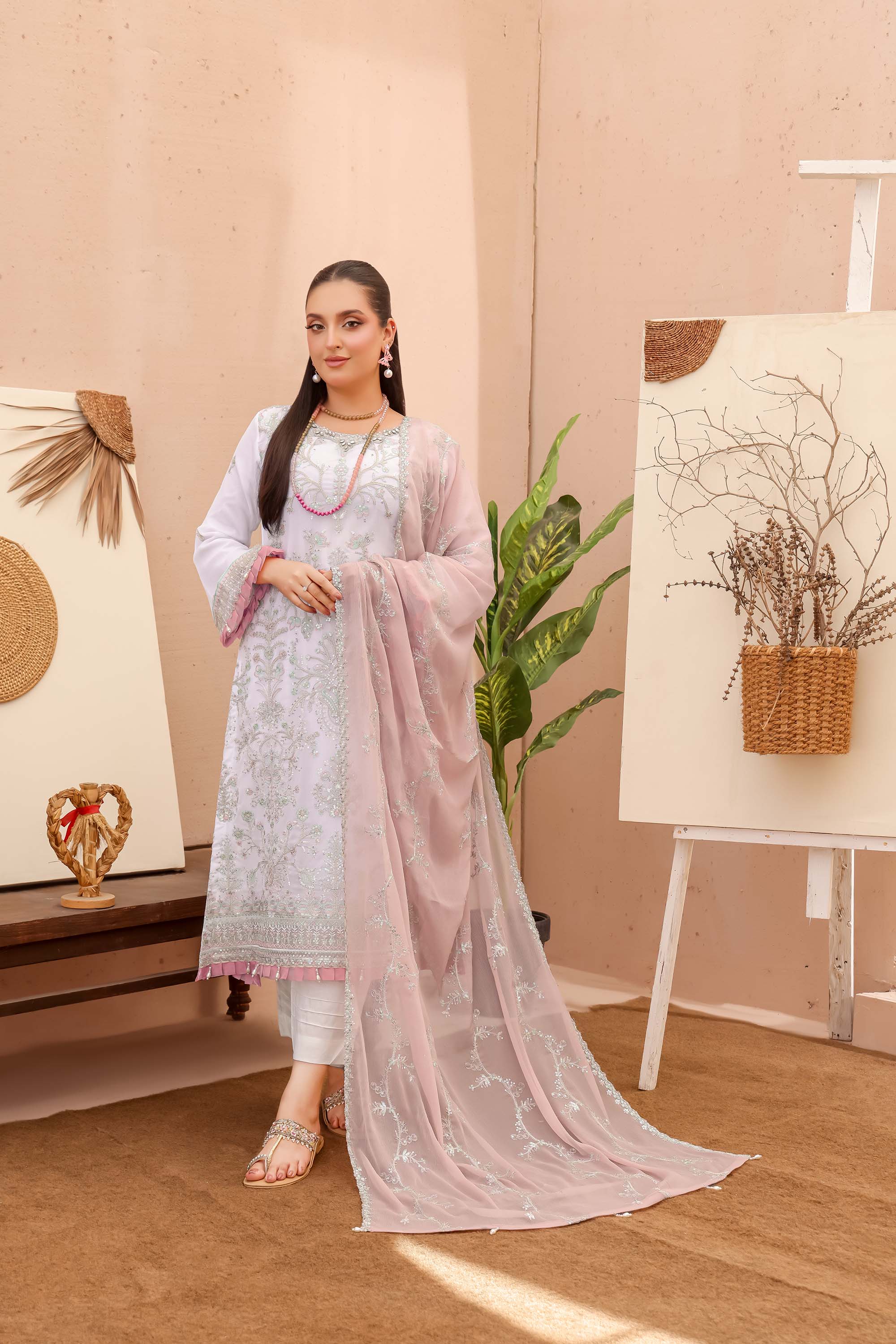 LA Bella White Contrast – Soft Lilac
