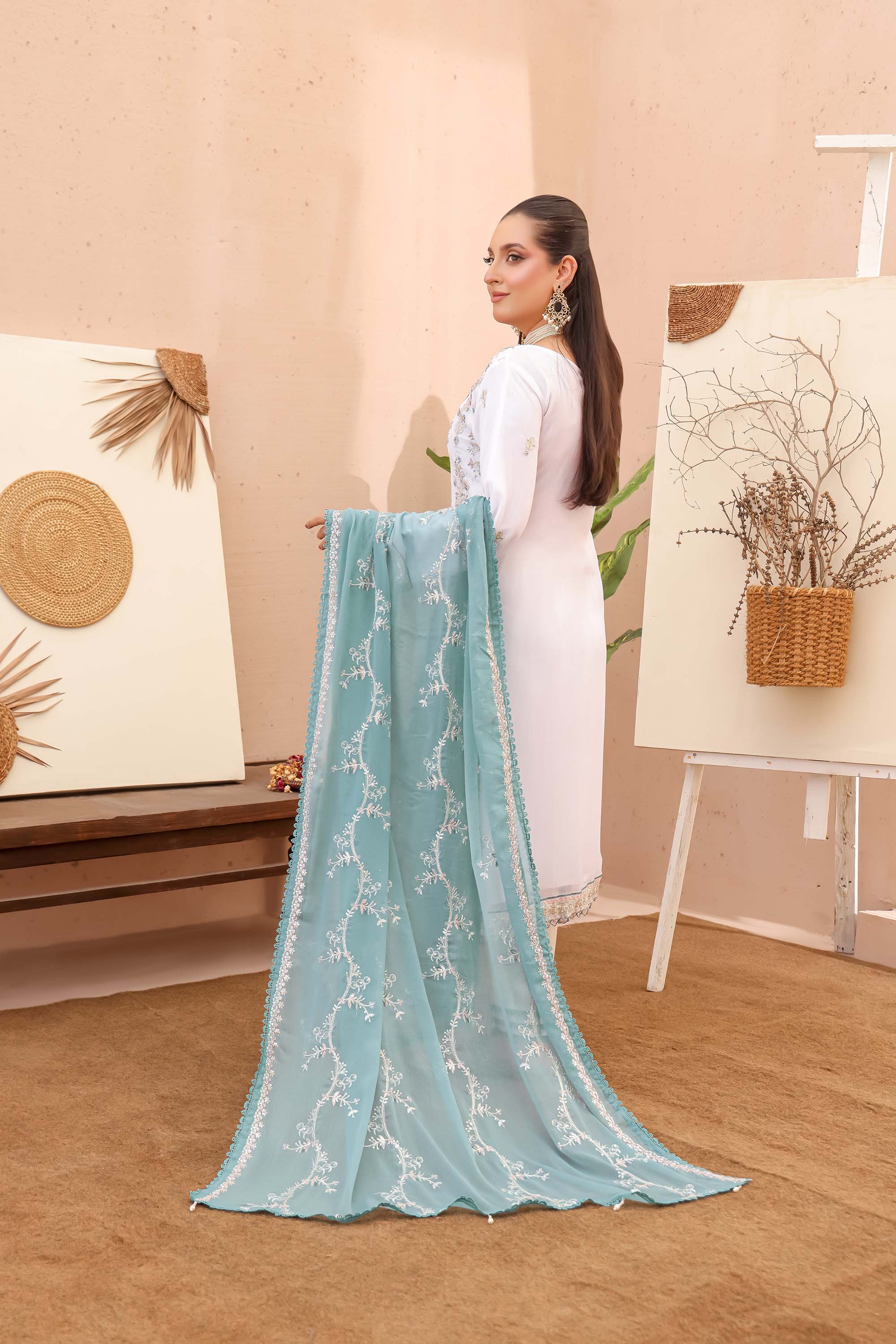 LA Bella White Contrast – Aqua Blue