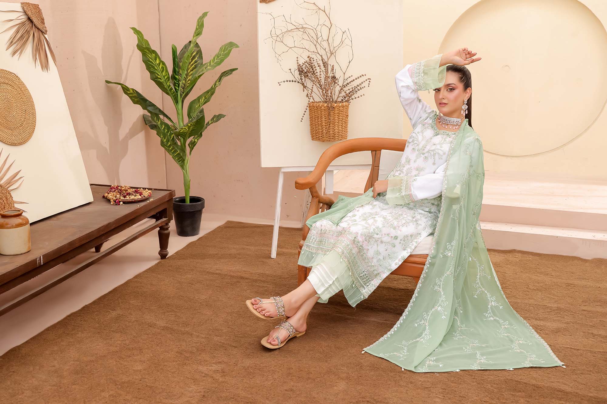 LA Bella White Contrast – Mint Green
