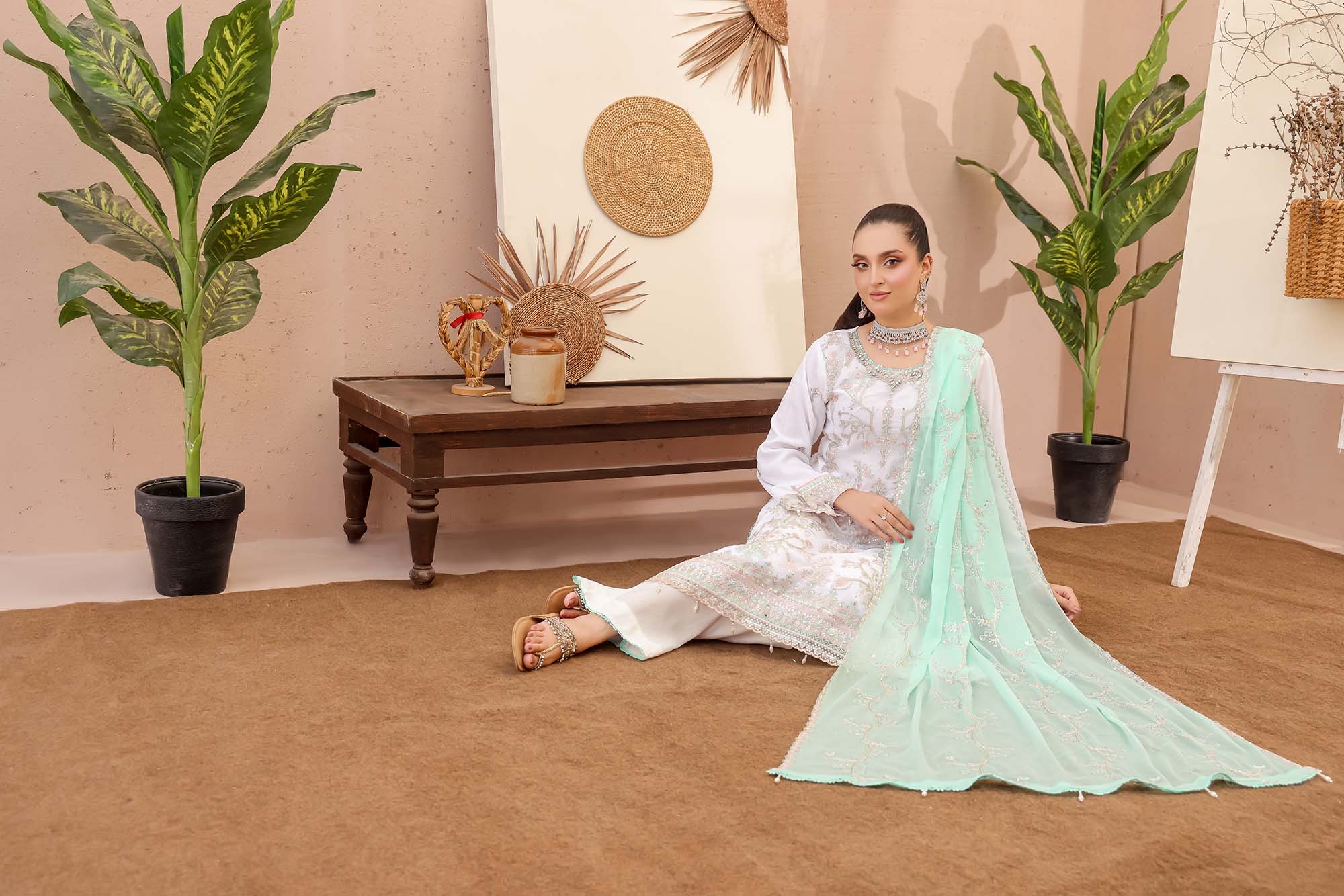 LA Bella White Contrast – Mint Green