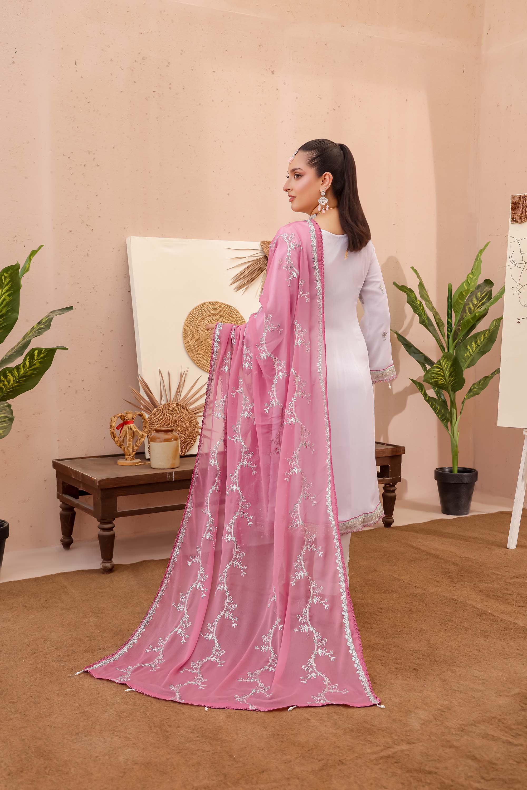 LA Bella White Contrast – Rose Pink