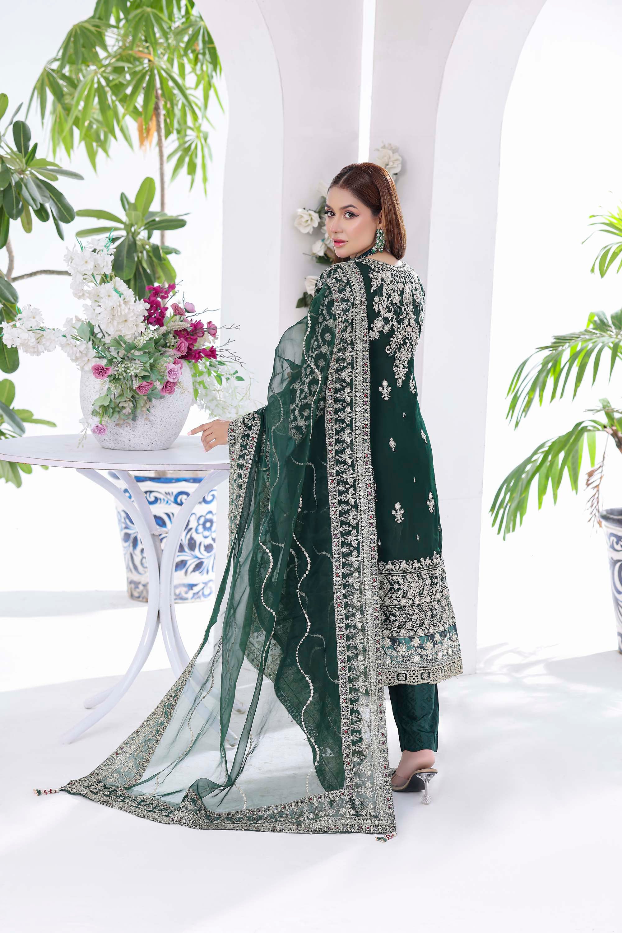 Tehani – Emerald Green Grace