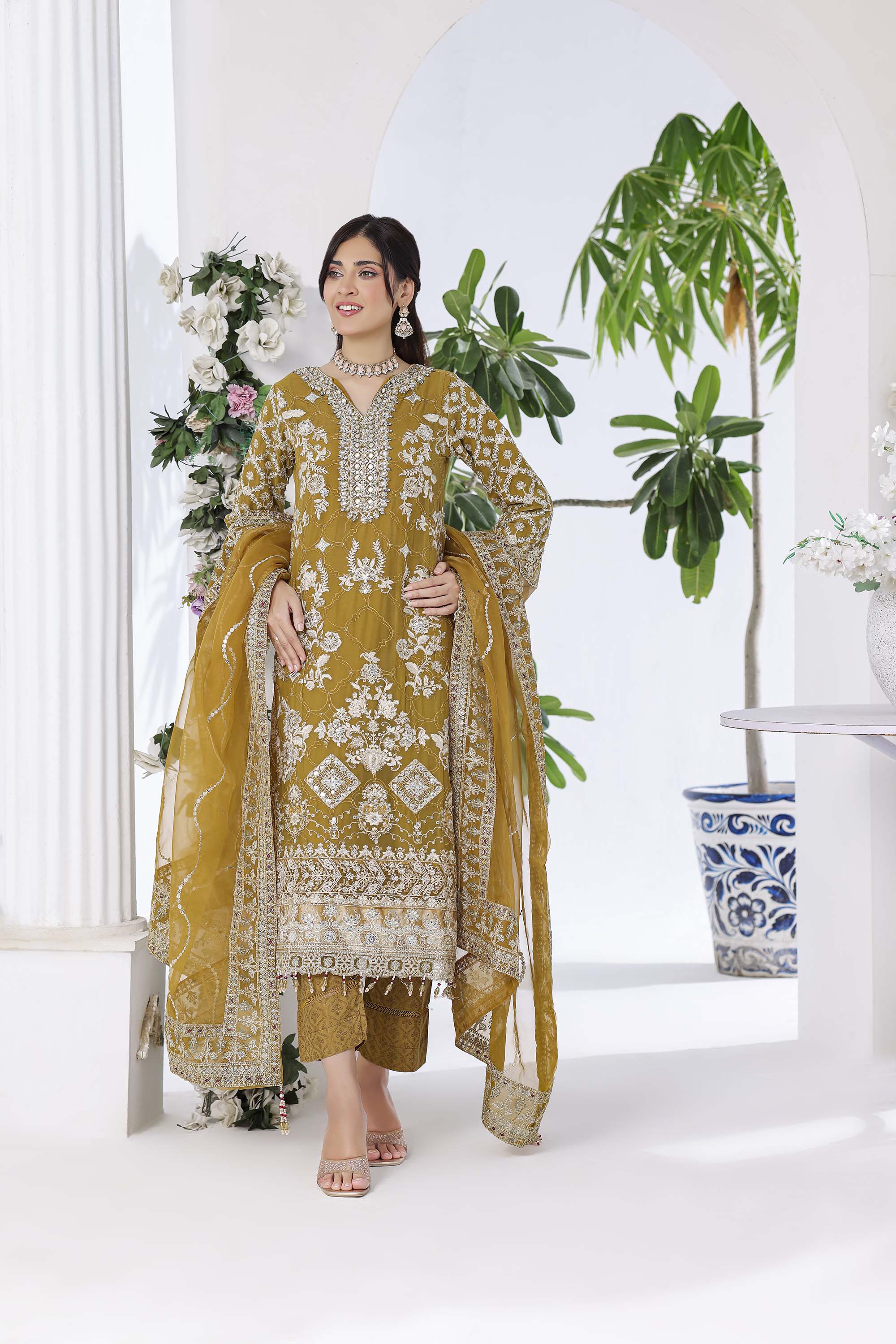 Tehani – Mustard Gold Elegance