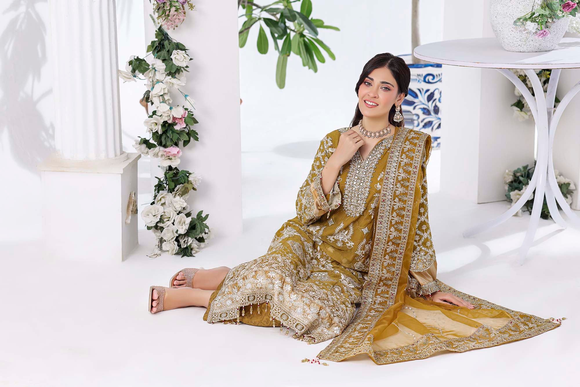 Tehani – Mustard Gold Elegance