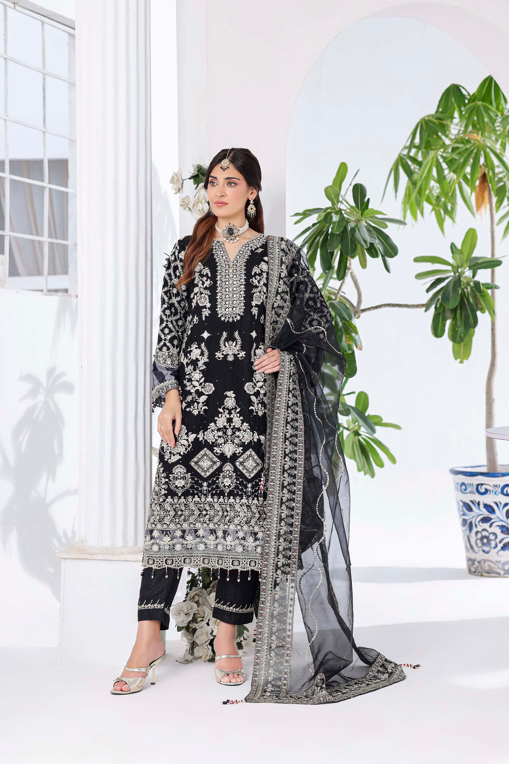 Tehani – Classic Black Majesty