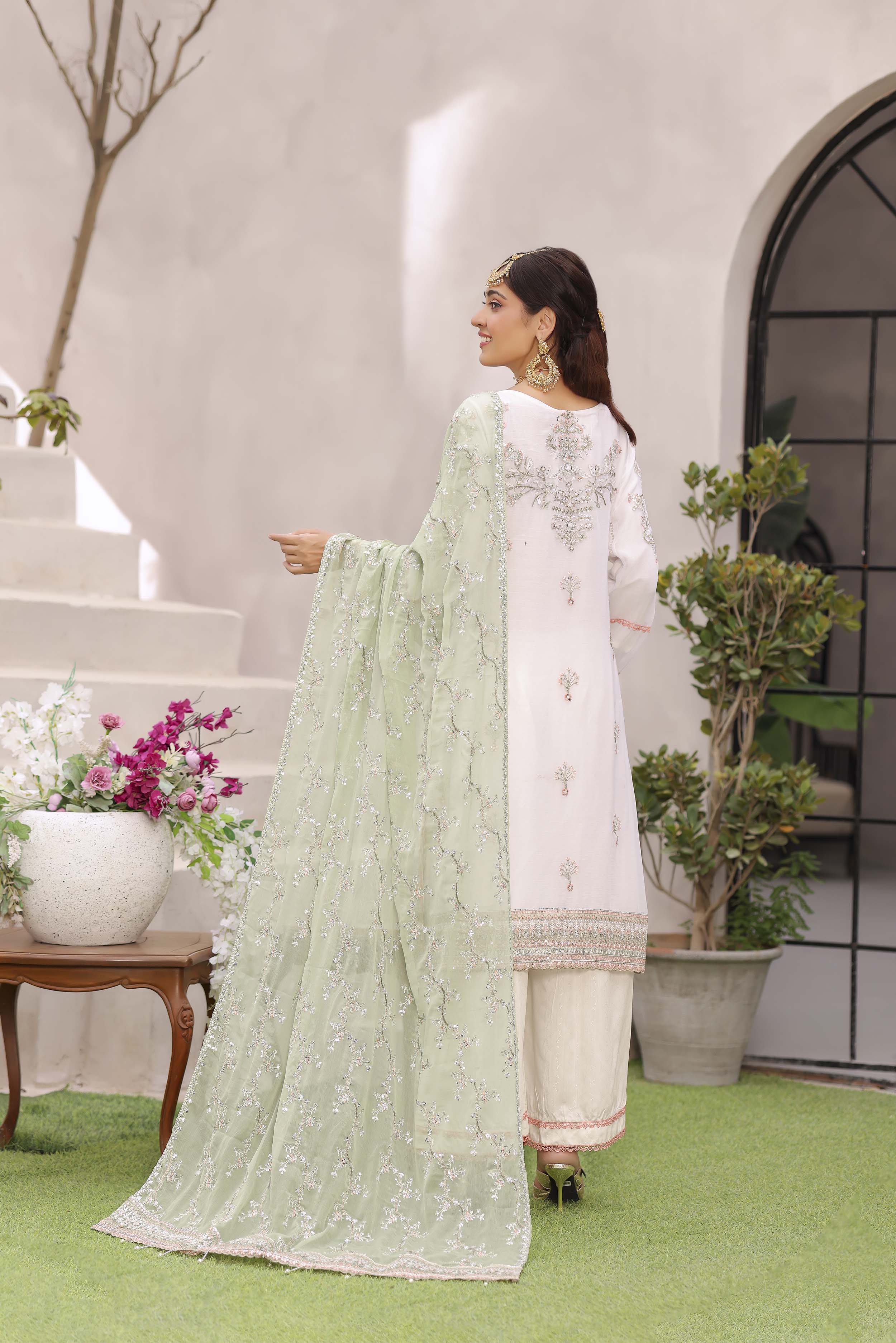 Airy White Chiffon & Mintywear