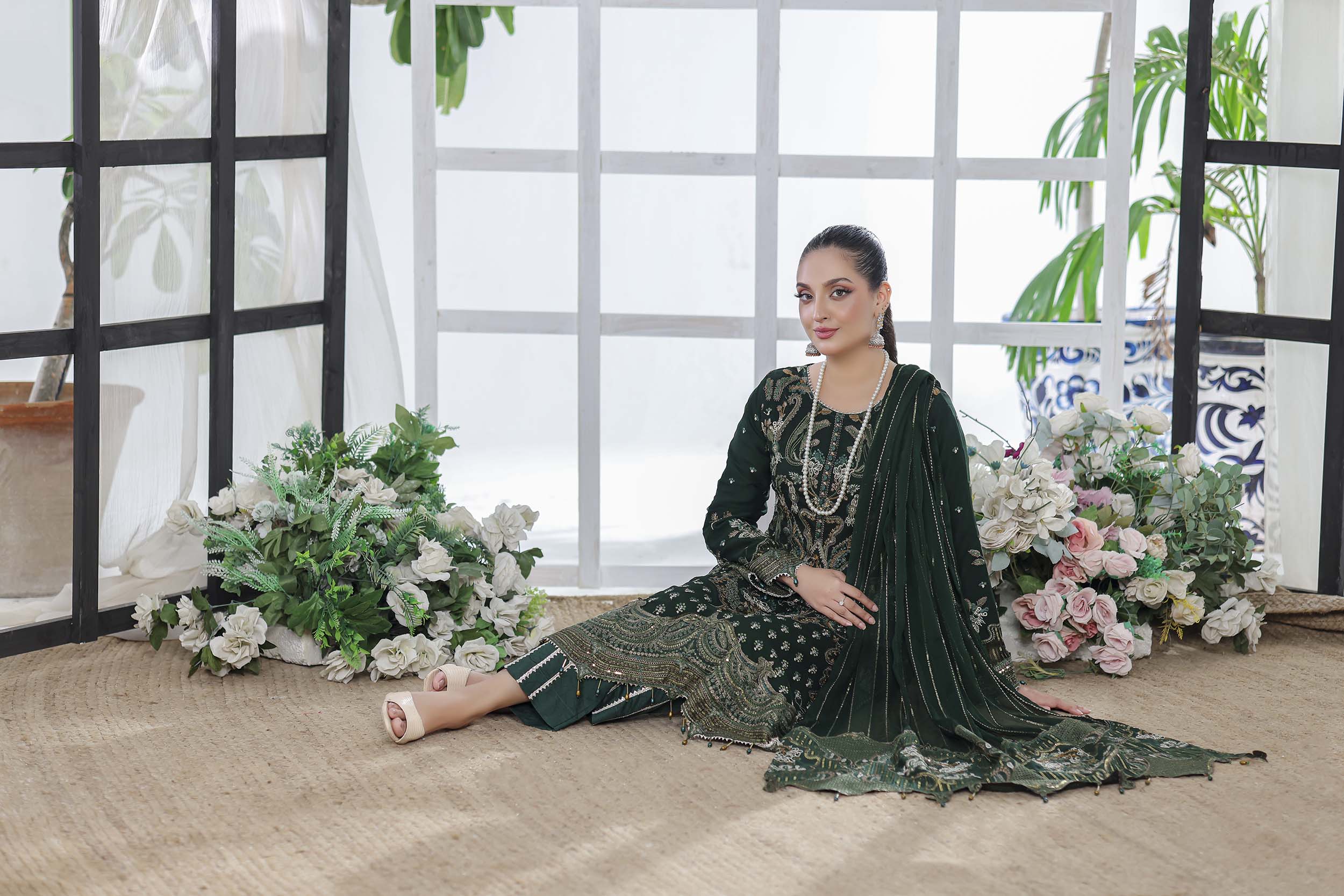 Ghuncha – Emerald Green Luxury Chiffon Outfit