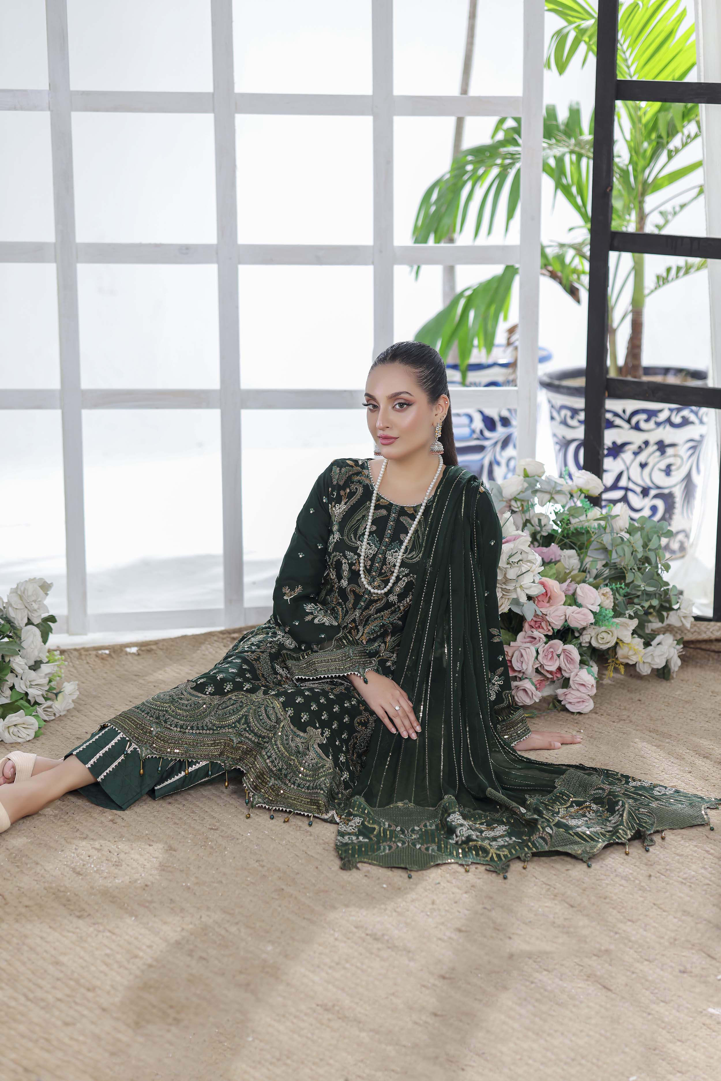 Ghuncha – Emerald Green Luxury Chiffon Outfit