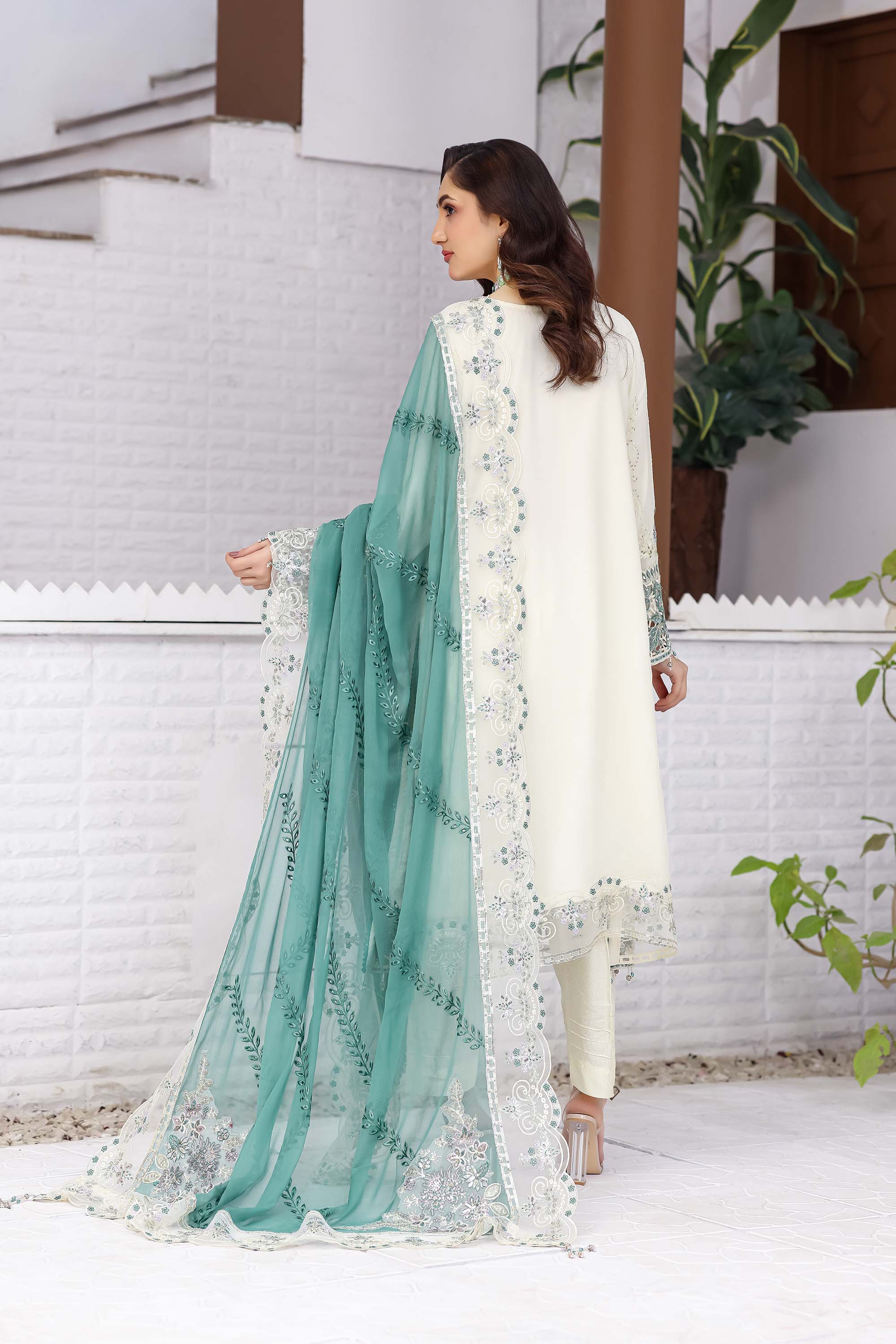 Damir Luxury Embroidered Suit – Ivory & Teal