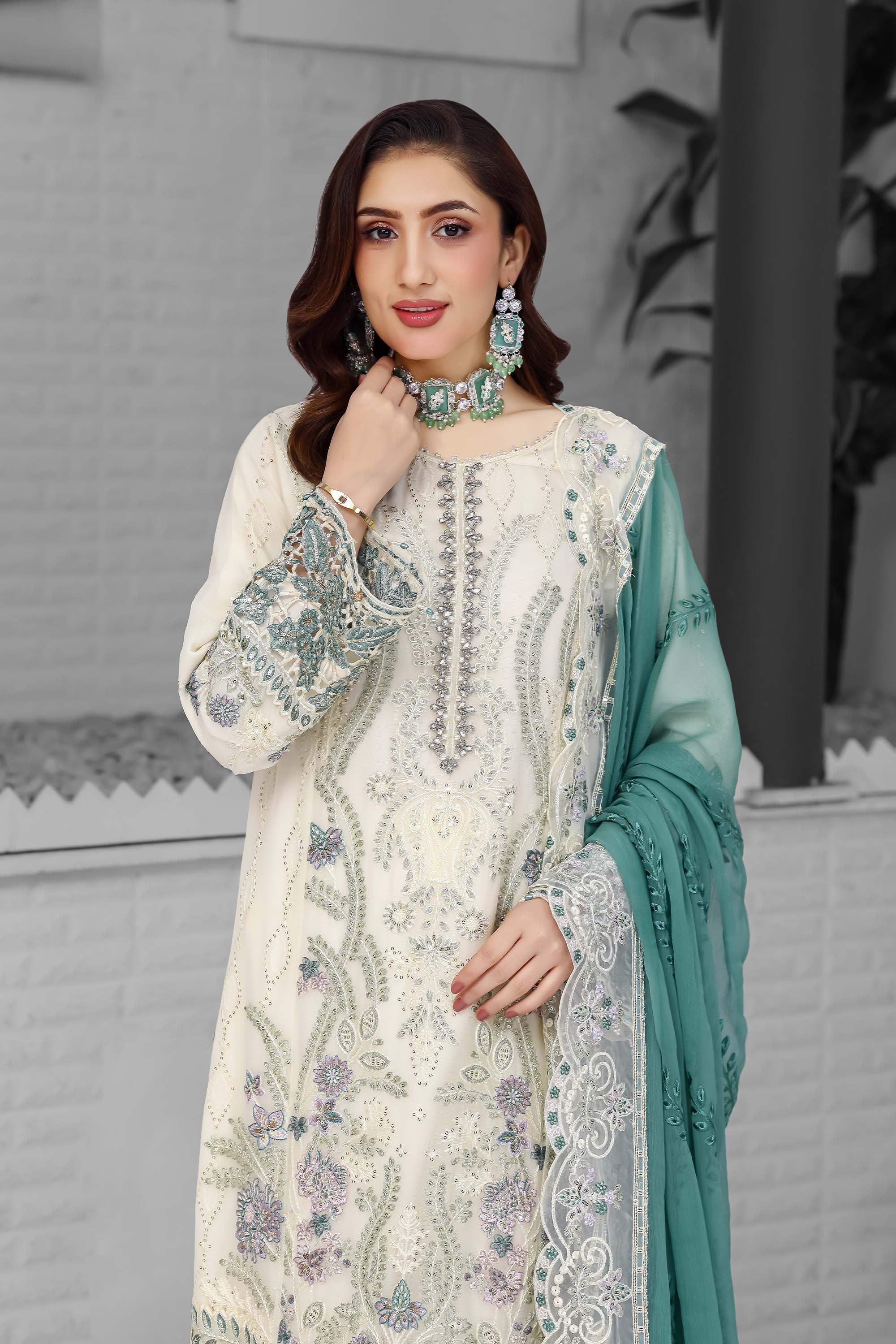 Damir Luxury Embroidered Suit – Ivory & Teal