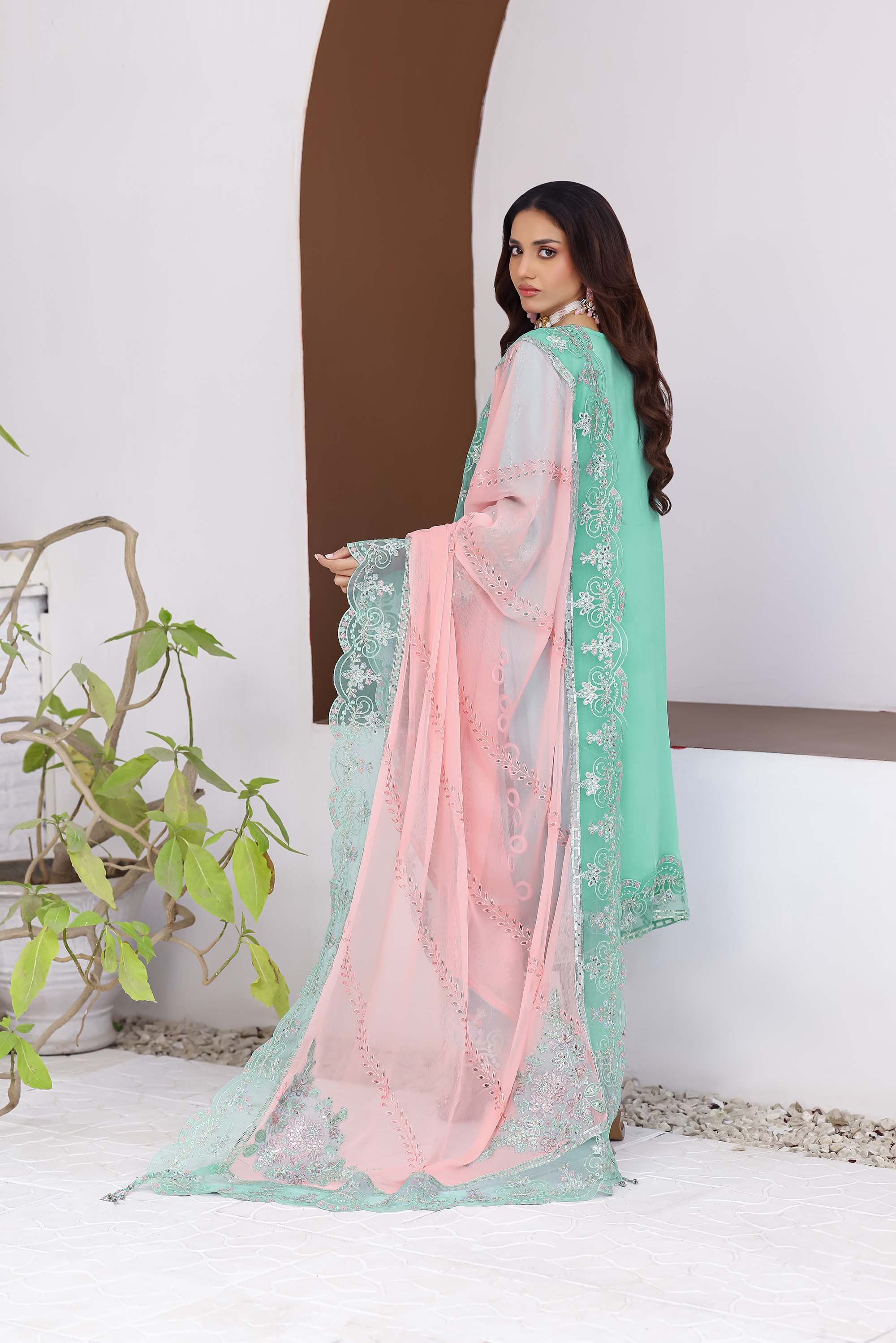 Damir Luxury Embroidered Suit – Mint & Peach