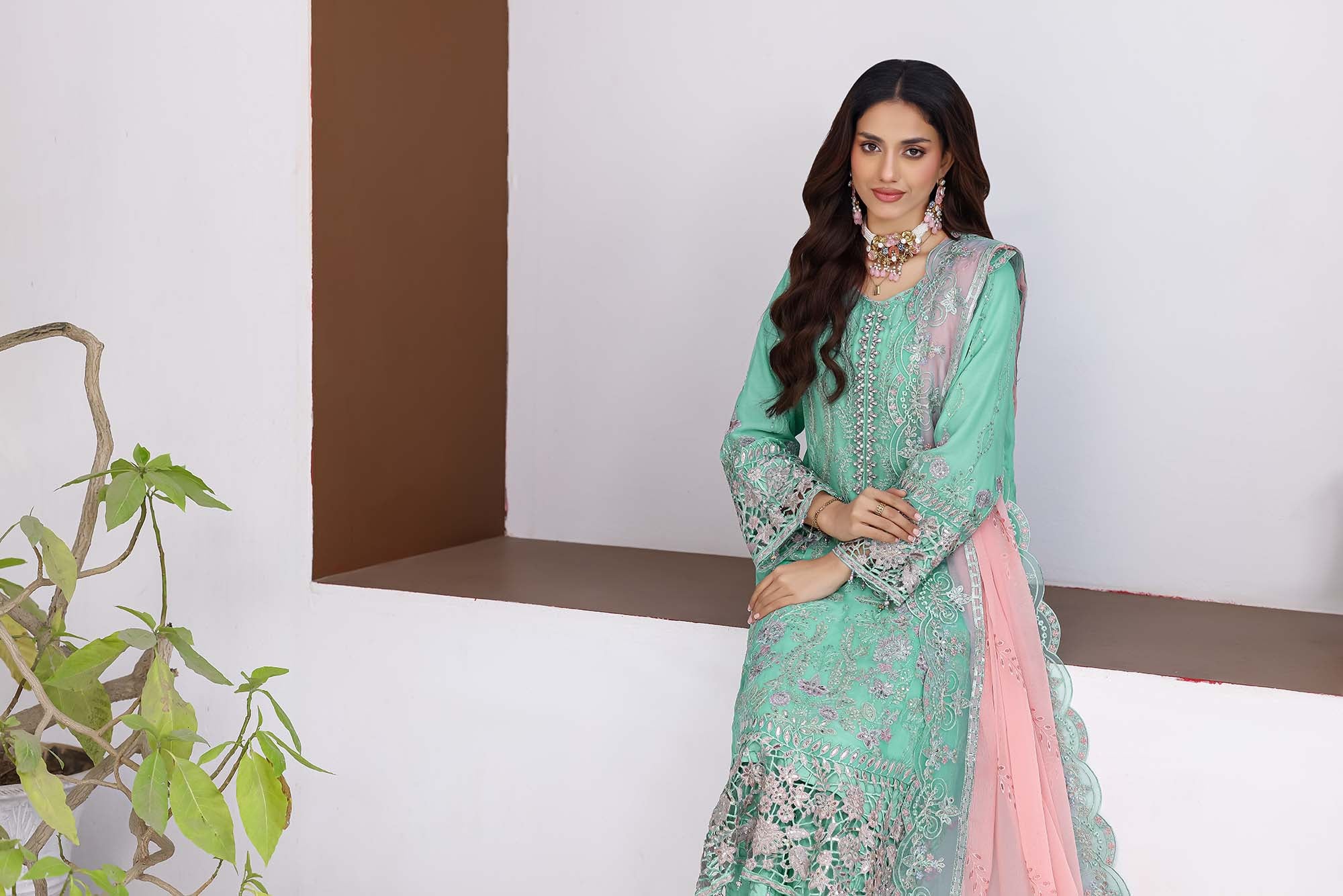 Damir Luxury Embroidered Suit – Mint & Peach