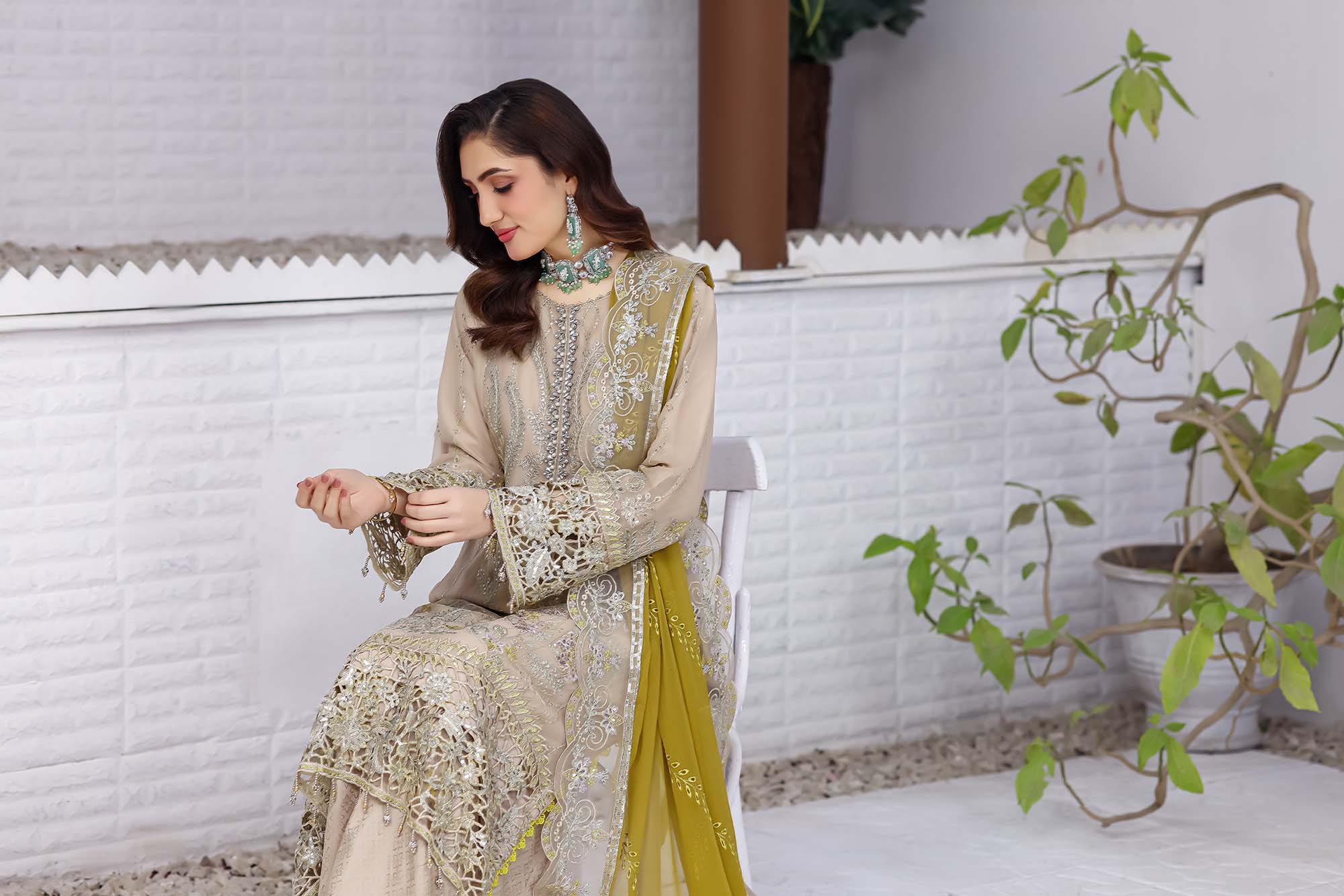 Damir Luxury Embroidered Suit – Taupe & Olive