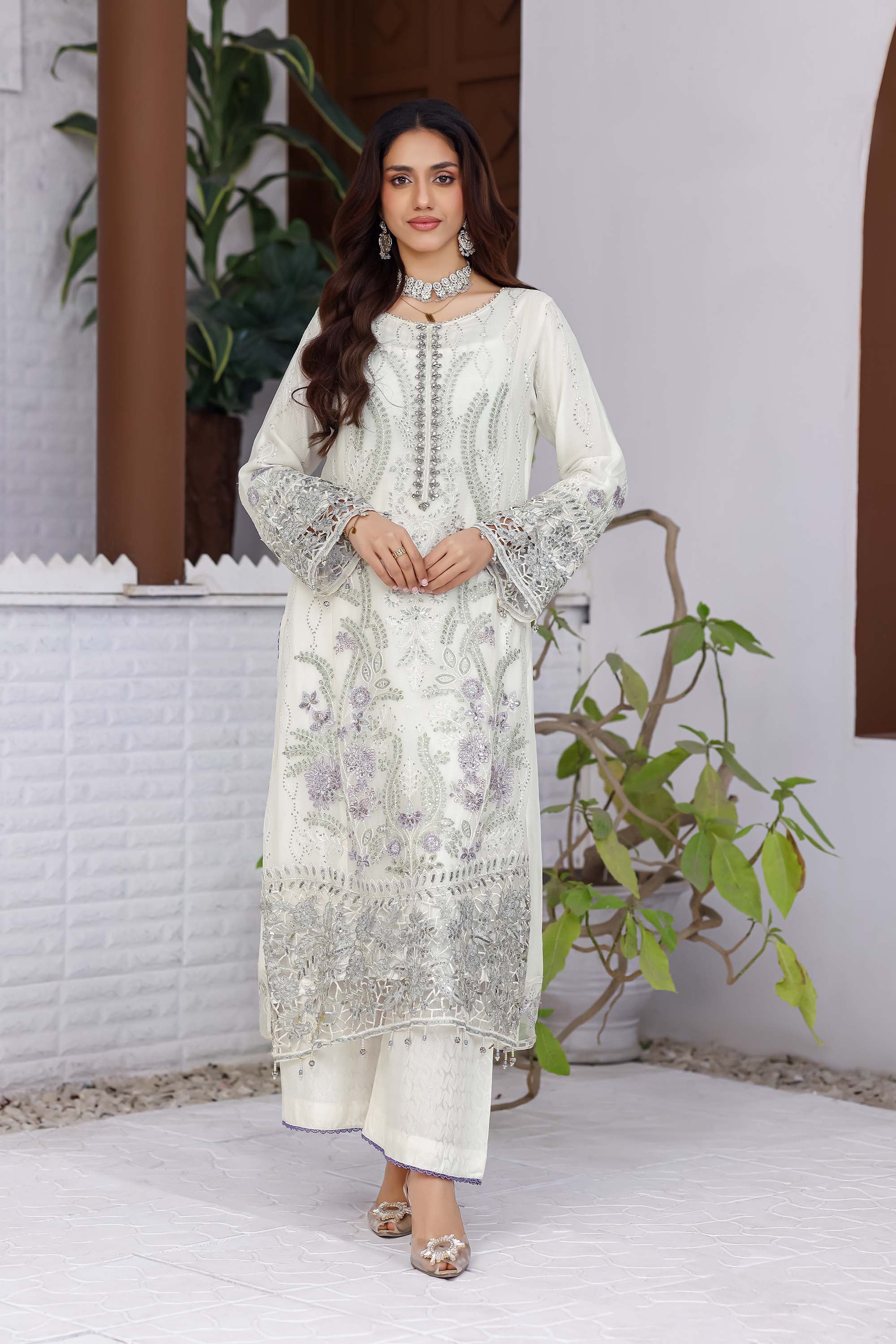 Damir Luxury Embroidered Suit – Pearl White