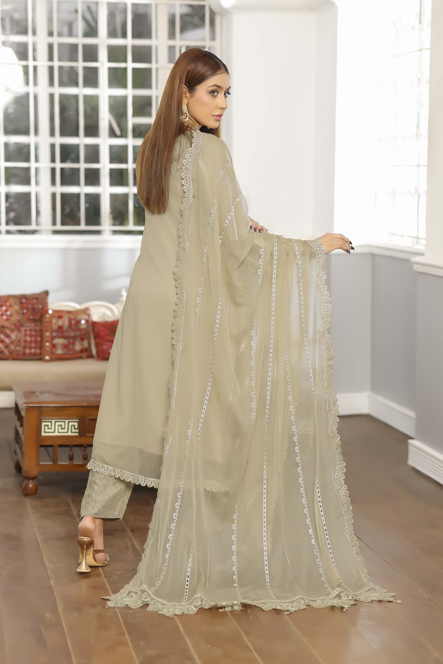 Chic Whisper: Eshaal Taupe Dreams