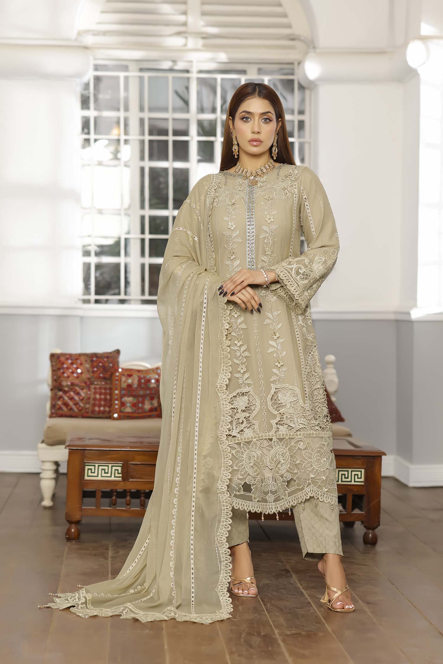 Chic Whisper: Eshaal Taupe Dreams