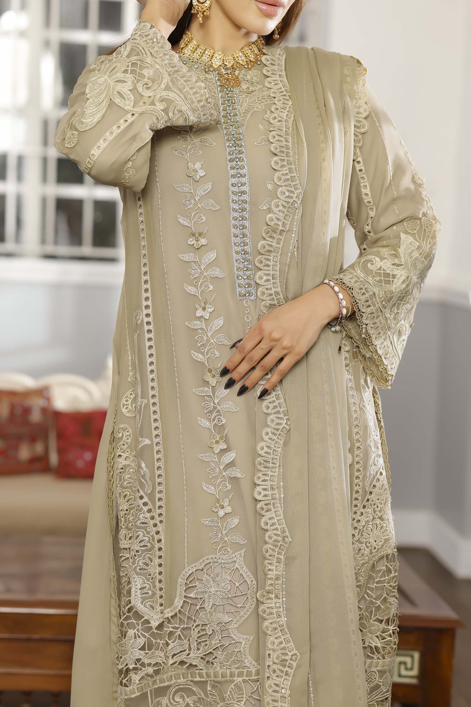 Chic Whisper: Eshaal Taupe Dreams