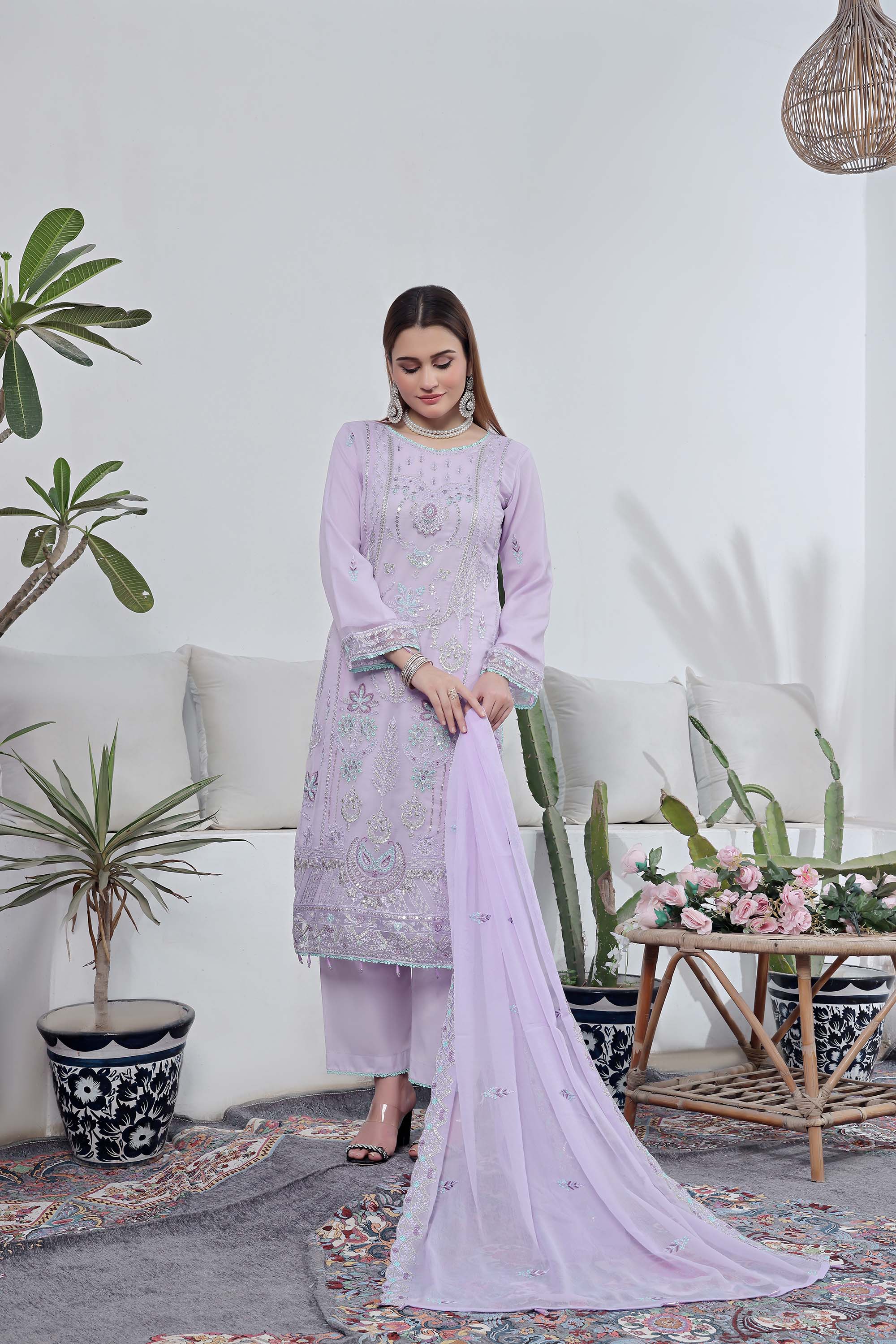 Kehkashan – Lavender Haze Luxury Suit
