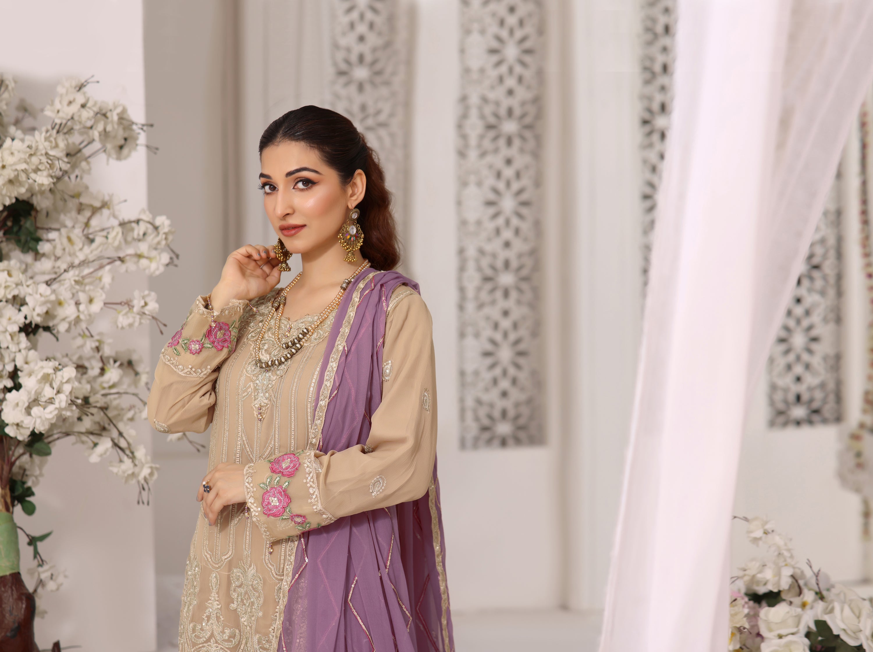 Skin Mauve Contrast- Exquisite Ladies Chiffon Embroidered Suit.