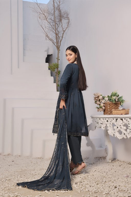 Elegant Gray Embroidered Suit | Gul Posh Collection