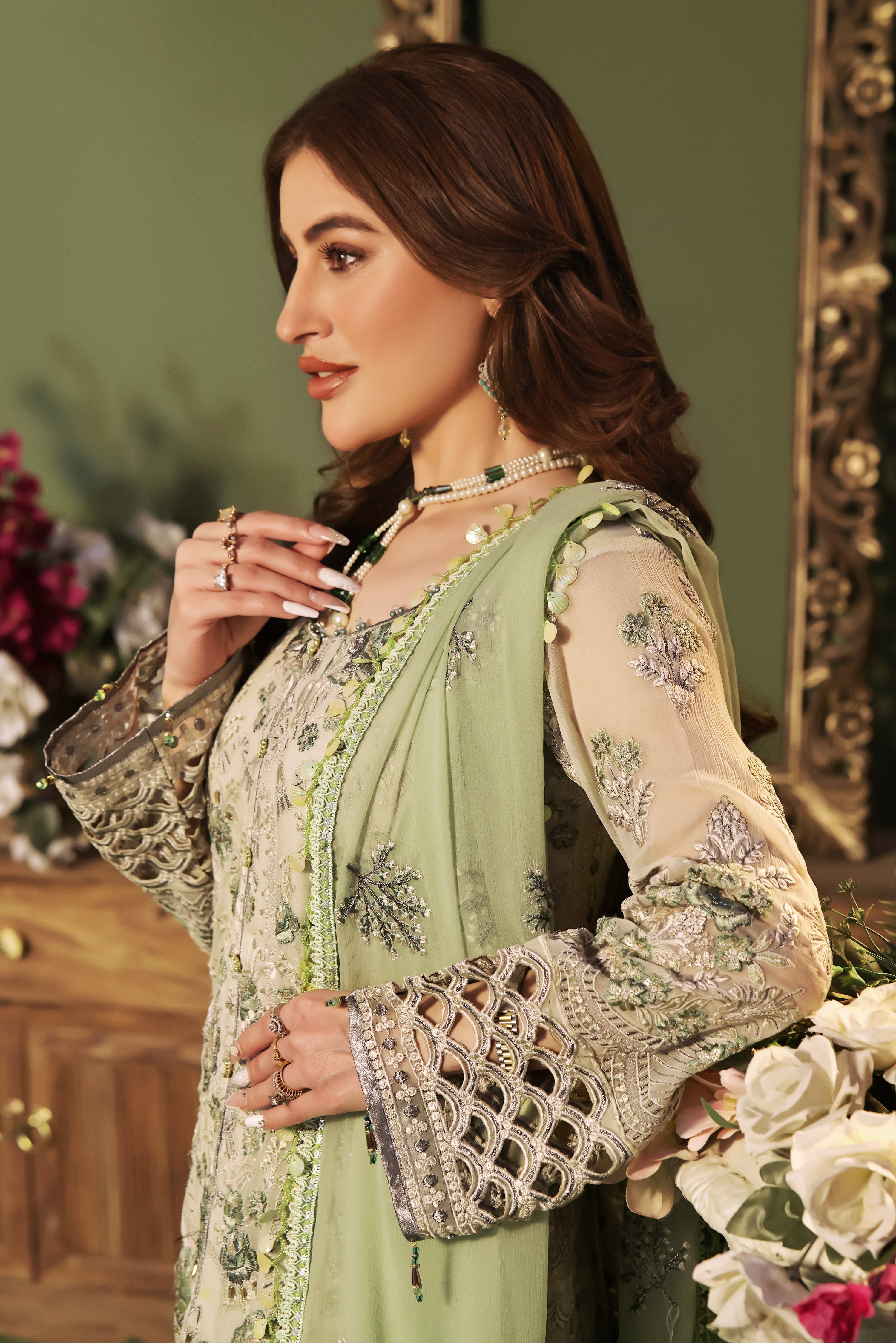 Ivory Skin contrast green Dupatta 3 PIECE - EMBROIDERED Chiffon Suit