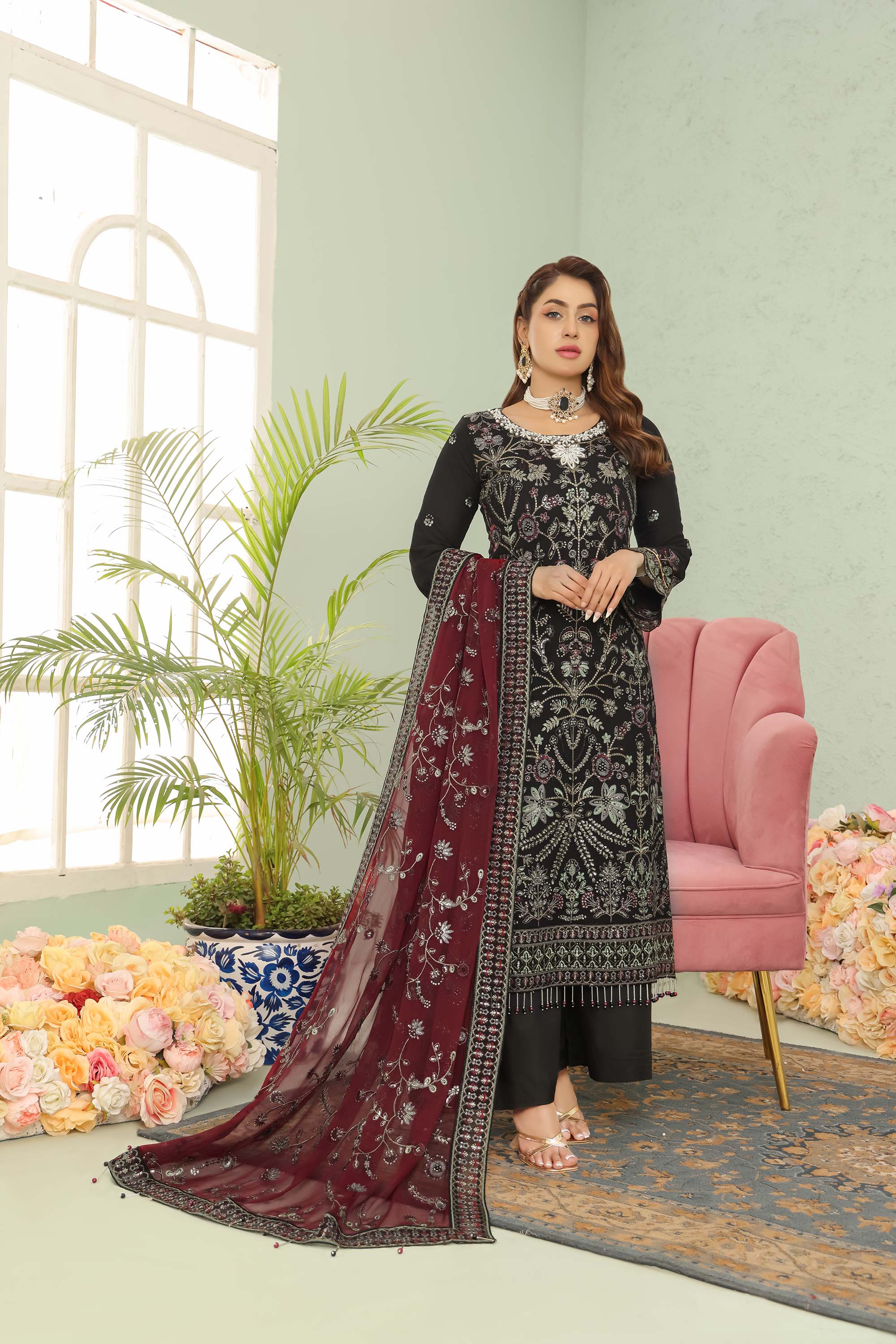 La Bella – Black & Maroon