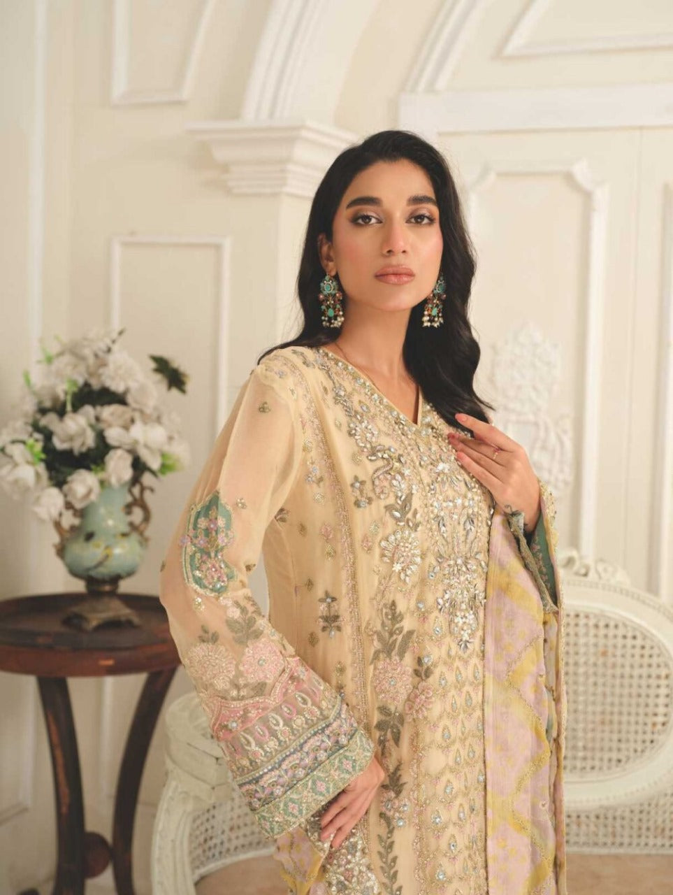 Tehani – Pastel Beige Luxury