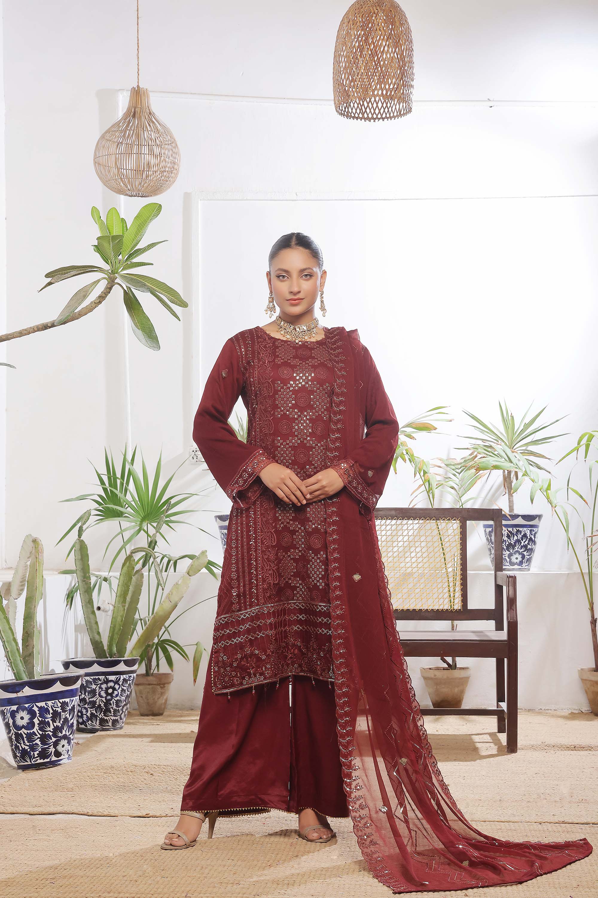 Guldasta – Garnet Majesty